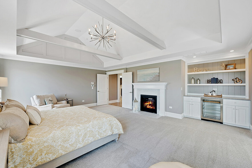 plush light carpet in bedroom